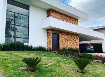 Casa térrea com 366m² à venda no Condomínio Lago Azul, Araçoiaba da Serra