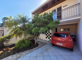 Casa com 3 quartos à venda na Rua Tenente Djalma Dutra, 2097, Bom Jesus, São José dos Pinhais por R$ 690.000