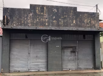 Salão Comercial de Alto Padrão na Vila Rica, Campo Grande-MS: 1 Sala, 2 Banheiros, 144m² de Área!