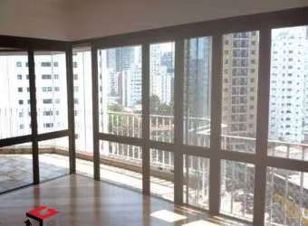 Apartamento 3 Suites em Moema com 177m²