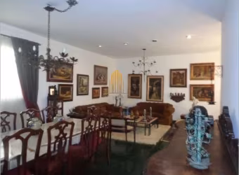 CASA TÉRREA DE 380M² COM QUATRO DORMITÓRIOS (UMA SUÍTE), QUATRO BANHEIROS E DUAS VAGAS Á VENDA  CASA