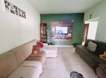 Casa à venda no bairro Jardim Alvorada em Marília/SP