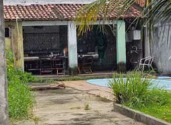 Vende-se casa , 306m²,2 quartos , piscina de fibra, Águas Lindas