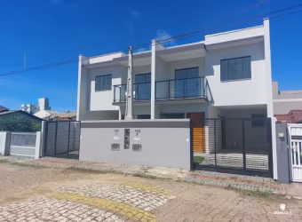 Sobrado pronto para morar a 200 metros do mar