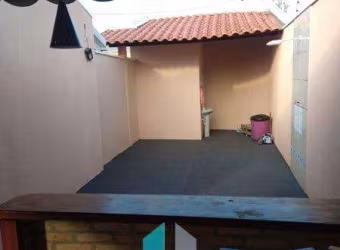 Casa para Venda em Araraquara, Parque Residencial Vale do Sol, 2 dormitórios, 3 banheiros, 6 vagas