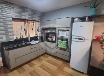 Casa à venda no bairro Vila São João da Boa Vista em Bauru Próximo ao Fórum