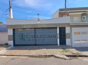 Linda Casa térrea em área privilegiada.