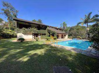 Excelente Casa Contemporânea com 5 Suítes, 11 Vagas de Garagem, Piscina Gourmet - Vila Santo Antônio - Cotia/SP com Suit Imóveis (11) 94584-8250