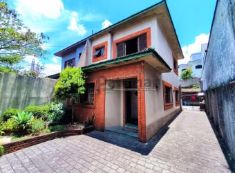 Casa à venda 3 quartos (  1 suíte )  3 salas  3 banheiros  4 vagas Áreas