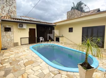 Casa com piscina | Tifa Martins