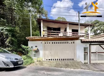Casa com Vista para Área Verde no Jardim Rebelato – Cotia | Batelli Imóveis