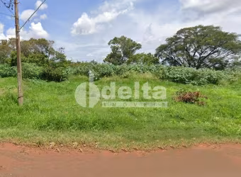 Terreno disponível para venda no bairro Nossa Senhora das Graças em Uberlândia-MG