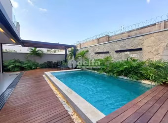 Casa no condomínio Paradiso Ecológico disponível para locação e venda em Uberlândia-MG