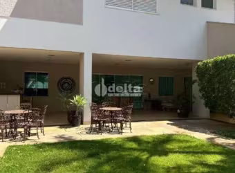 Casa residencial disponível para venda no bairro Vigilato Pereira em Uberlândia-MG