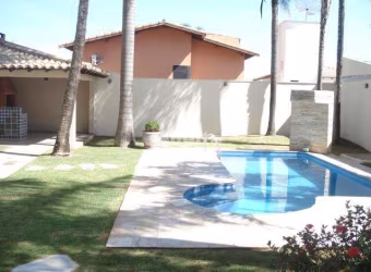 Casa residencial disponível para venda no bairro Morada da Colina em Uberlândia-MG.