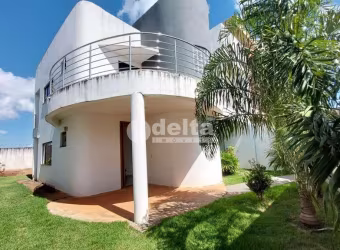 Casa residencial disponível para venda no bairro Grand Ville em Uberlândia - MG.