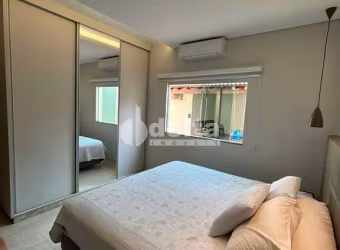 Casa residencial disponível para venda no bairro Alto Umuarama em Uberlândia-MG