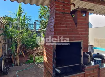 Casa residencial disponível para venda no bairro Nova Uberlândia em Uberlândia-MG