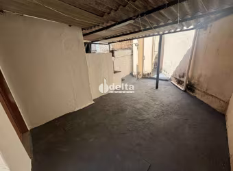 Casa disponível para locação no bairro Lídice em Uberlândia-MG