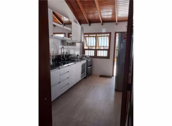 Casa para venda  no Bairro Partenon em Porto Alegre