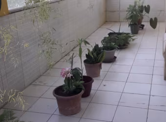 Apartamento  próximo a  orla 2/4 valor 130.000,00