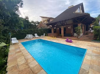 Casa de alto padrão com 5 suítes - Módulo 30 - Riviera