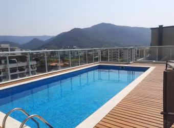 Ubatuba, Centro- Lindo apartamento com 2 suítes, em condomínio com piscina!