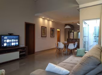 Casa em condomínio fechado com 4 quartos à venda no Jardim Holanda, Uberlândia  por R$ 760.000