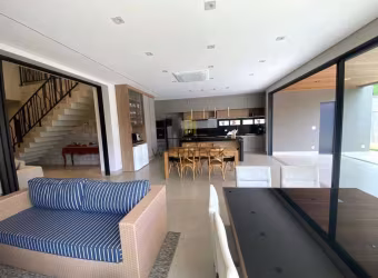 CASA EM CONDOMINIO