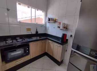 Apartamento no Pagani - 2 Dormitórios