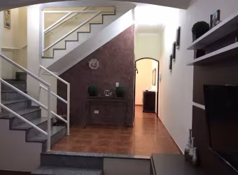 BELO SOBRADO NA PARTE PLANA DO JARDIM SUL