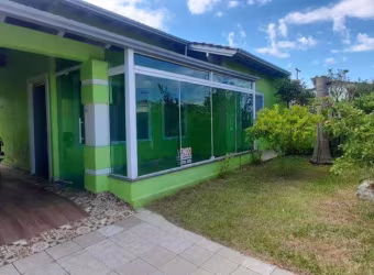 Casa 4 Dormitórios à venda no Bairro São Francisco com 176 m² de área privativa - 1 vaga de garagem