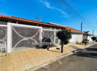 Imperdível Casa à Venda em Marília-SP, Bairro Parque Residencial Julieta, 3 Quartos, 1 Suíte, 1 Sala, 2 Banheiros, 2 Vagas, 160m².