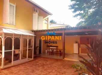 CASA A VENDA EM CONDOMINIO FECHADO EM JAGUARIUNA