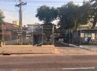 Apartamento em Porto Alegre, no bairro Cristal, com 3 dormitório(s), e 3 banheir