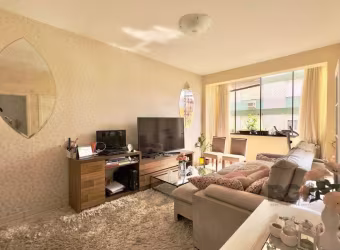 APARTAMENTO AMPLO COM MUITO POTENCIAL NO CENTRO HISTÓRICO