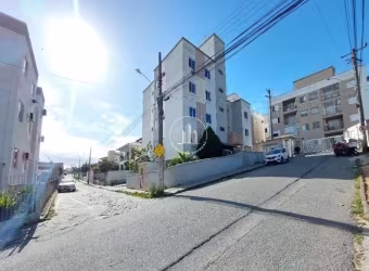 Apartamento 65m² com 2 Quartos na Serraria