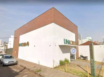 Prédio comercial para locação no Bairro Osvaldo Rezende