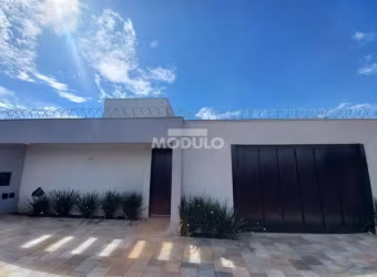 Casa residencial para locação no Laranjeiras com 3 quartos