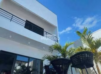 CASA RESIDENCIAL à venda, 3 quartos, 1 suíte, 2 vagas, Jardim Europa - Uberlândia/MG