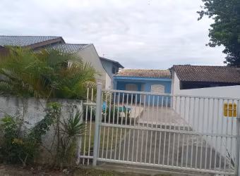 CASA GUARATUBA OTIMA LOCALIZAÇÃO C PISCINA