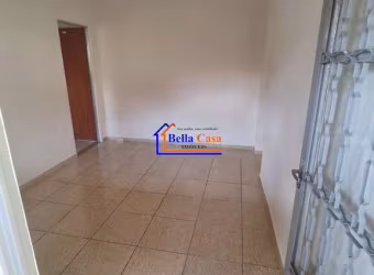 Casa com 2 quartos para alugar na Santa Mônica, Belo Horizonte  por R$ 1.400