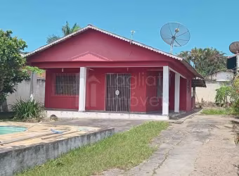 Casa com Piscina e Documentação ok - Aceita financiamento