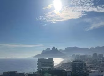 Vendo ou Alugo Cobertura triplex vista deslumbrante 4 quartos 4 suítes Arpoador