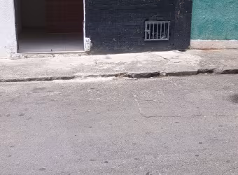 Loja na  Barra , frente de Rua ,próximo ao Barra vento.