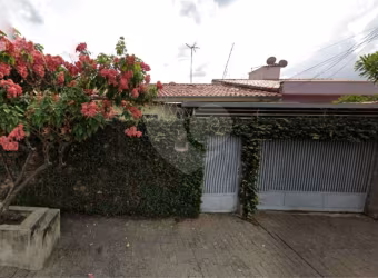 Casa com 3 quartos para locação em Jardim Maria Do Carmo - SP