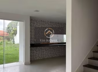Casa em Serra Grande, Niterói: 3 Dormitórios e 2 Suítes à Venda