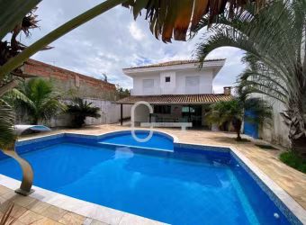 Casa com 4 dormitórios à venda, 225 m² por R$ 1.300.000,00 - Balneário Stella Maris - Peruíbe/SP