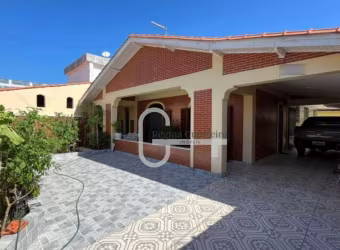 Casa com 3 dormitórios à venda, 175 m² por R$ 660.000,00 - Balneário Stella Maris - Peruíbe/SP