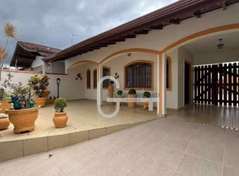 Casa com 3 dormitórios à venda, 140 m² por R$ 620.000,00 - Balneário Stella Maris - Peruíbe/SP